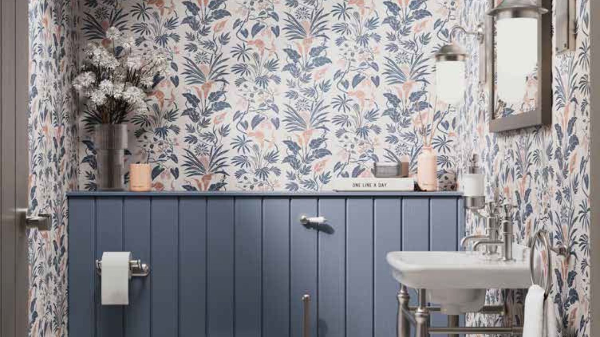 statement-colours-bold-move-bathroom-blue