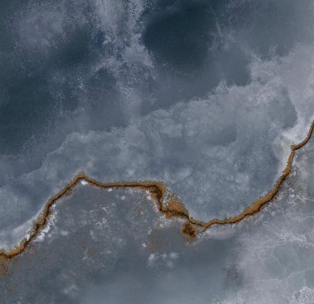 La Supra Onyx Blue Polished Tiles - Image 6