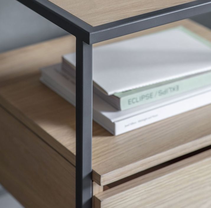 Calham Oak Side Table - Image 3