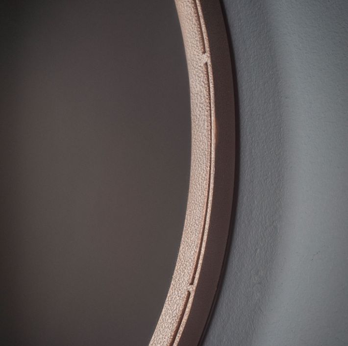 Broad Round Small Mirror - Image 3