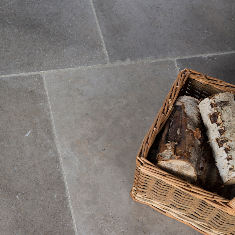 Arnave Gris Tumbled Limestone Tile