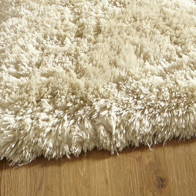 Polaro Cream Super Soft and Luxurious Rug - Image 3